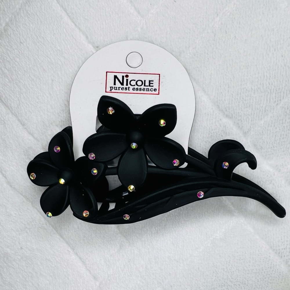 NICOLE PUREST ESSENCE BLACK FLOWER AND IRIDESCENT CRYSTAL HAIR CLASP NWT